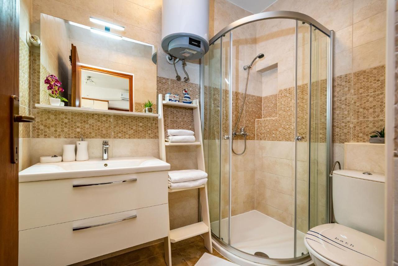 Apartments Milka Povljana Zewnętrze zdjęcie